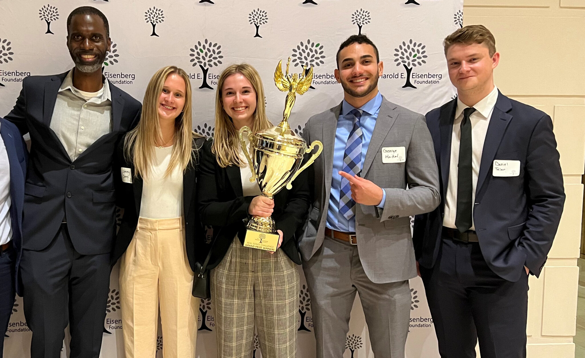 Marquette Business students take first place at real estate