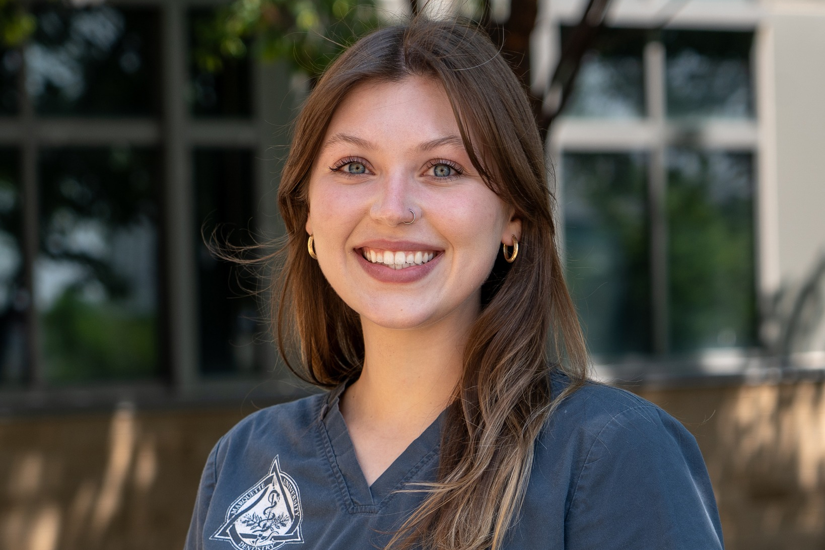 Fourth-year dental student receives Biomedical Research Award at national symposium 