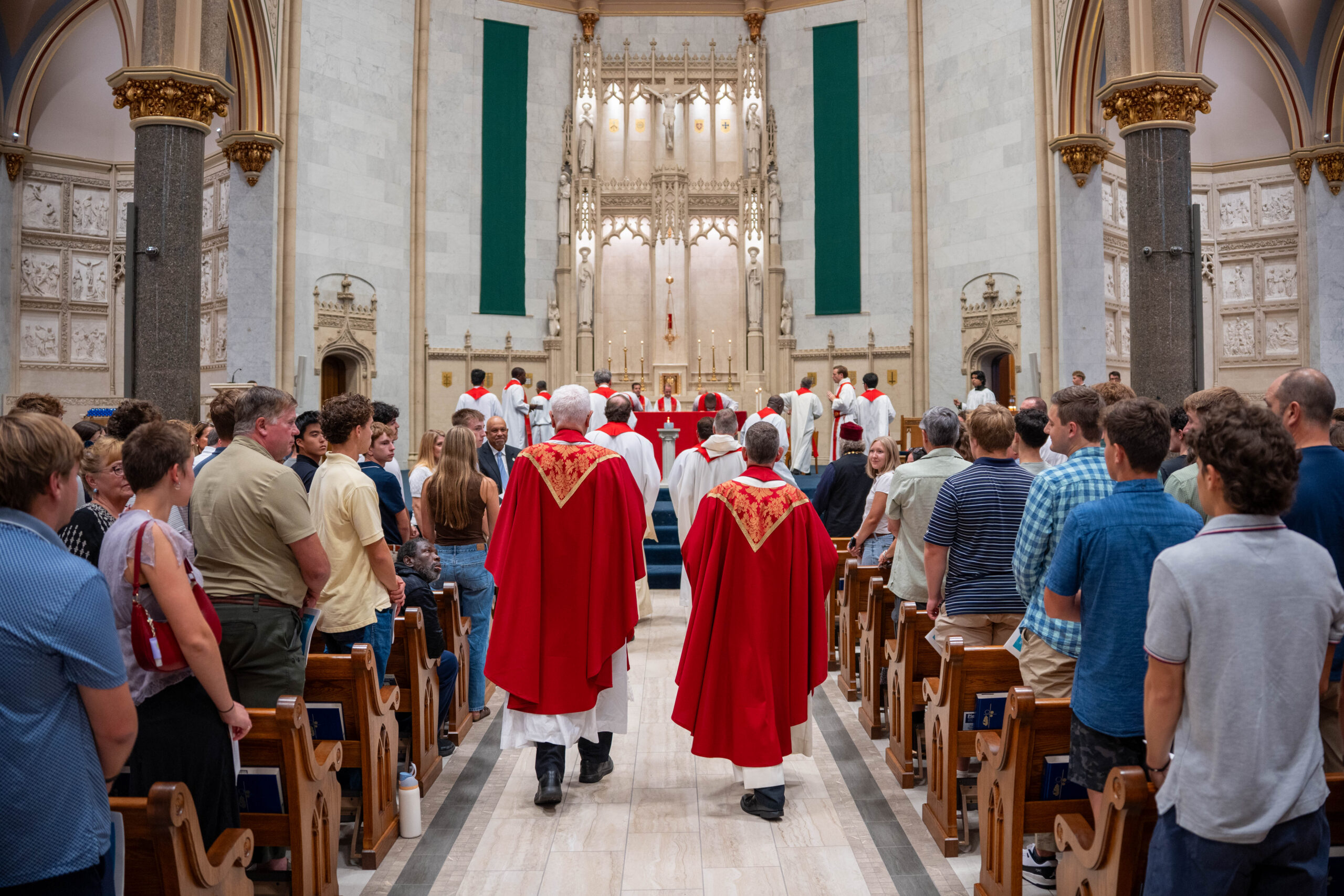2026_08_Mass_of_the_Holy_Spirit-11