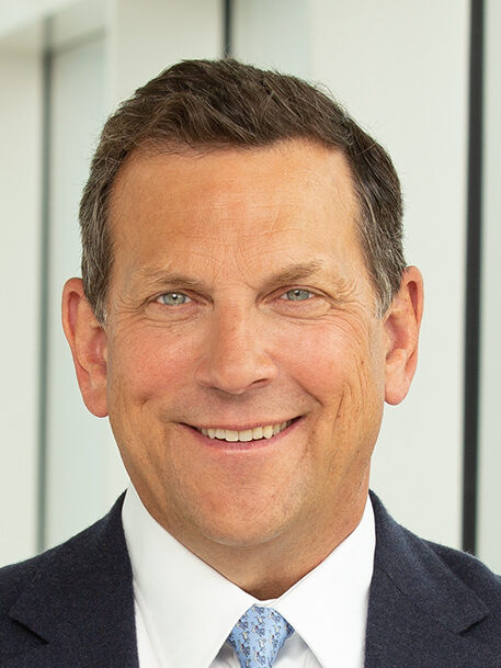 headshot of Executive in Residence John Schlifske